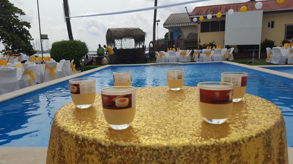 Fini Hotel Bobende Limbe Εξωτερικό φωτογραφία
