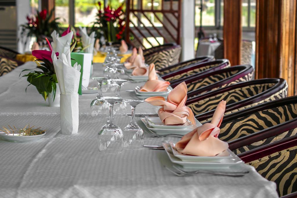 Fini Hotel Bobende Limbe Εξωτερικό φωτογραφία